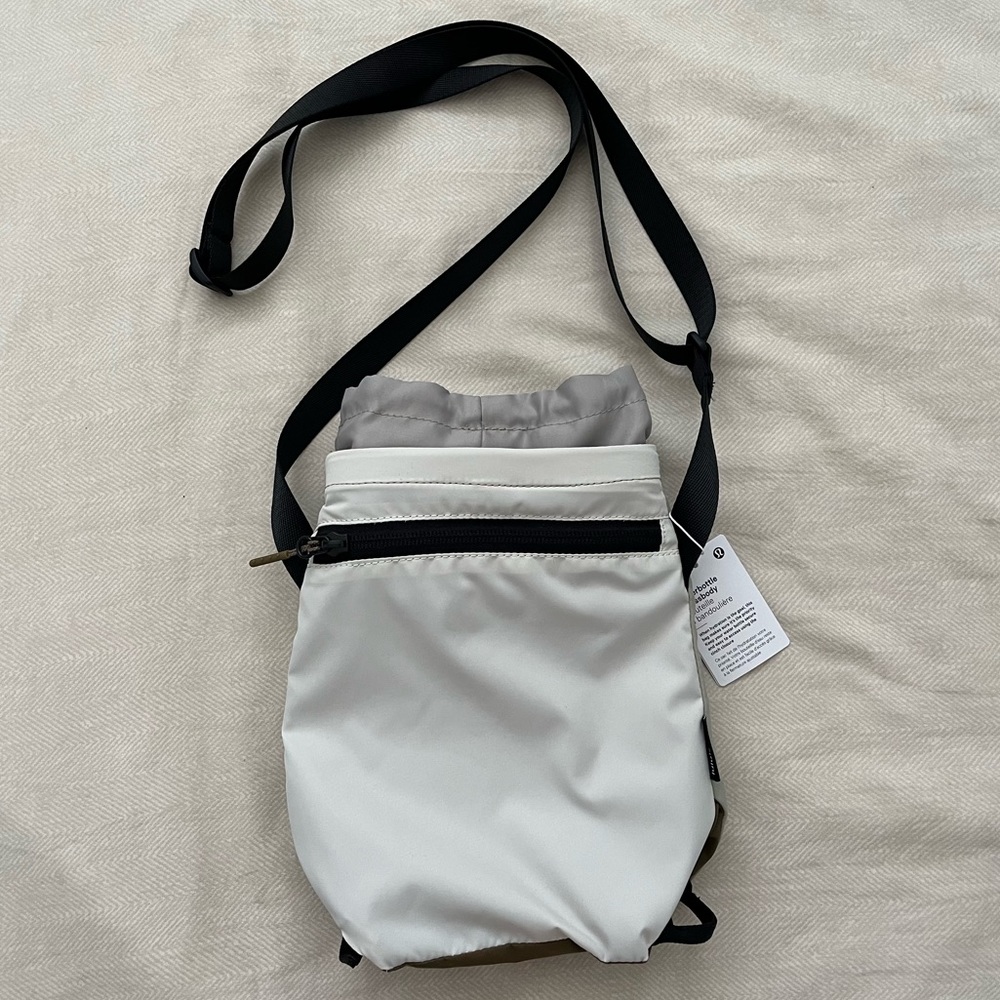 Lululemon Waterbottle Crossbody Bag NWT